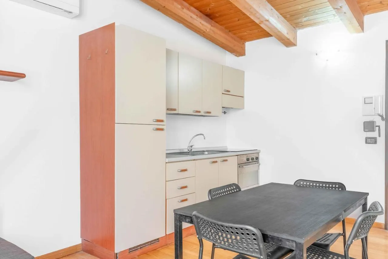 Mo37 Loreto- Duomo - Chic Apartment Milan Italy