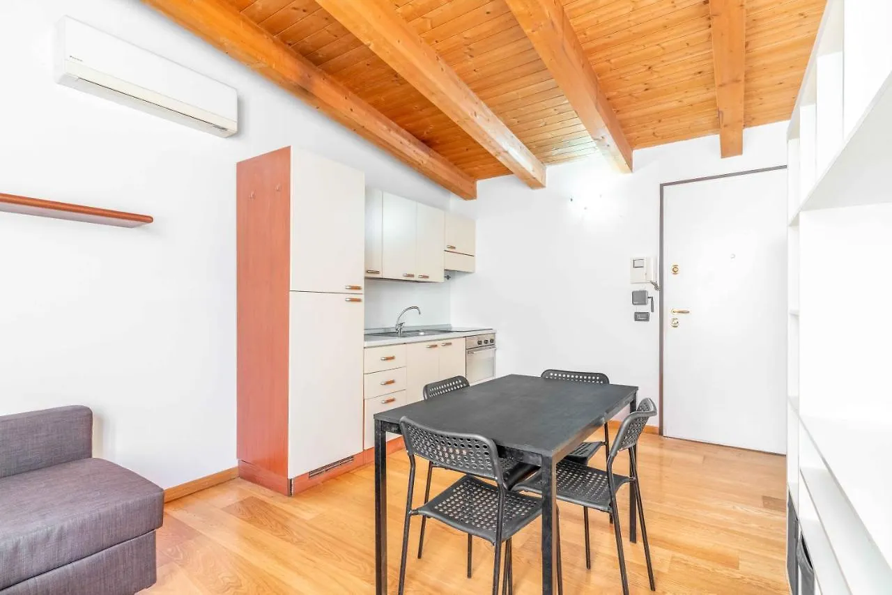 Mo37 Loreto- Duomo - Chic Apartment Milan Italy